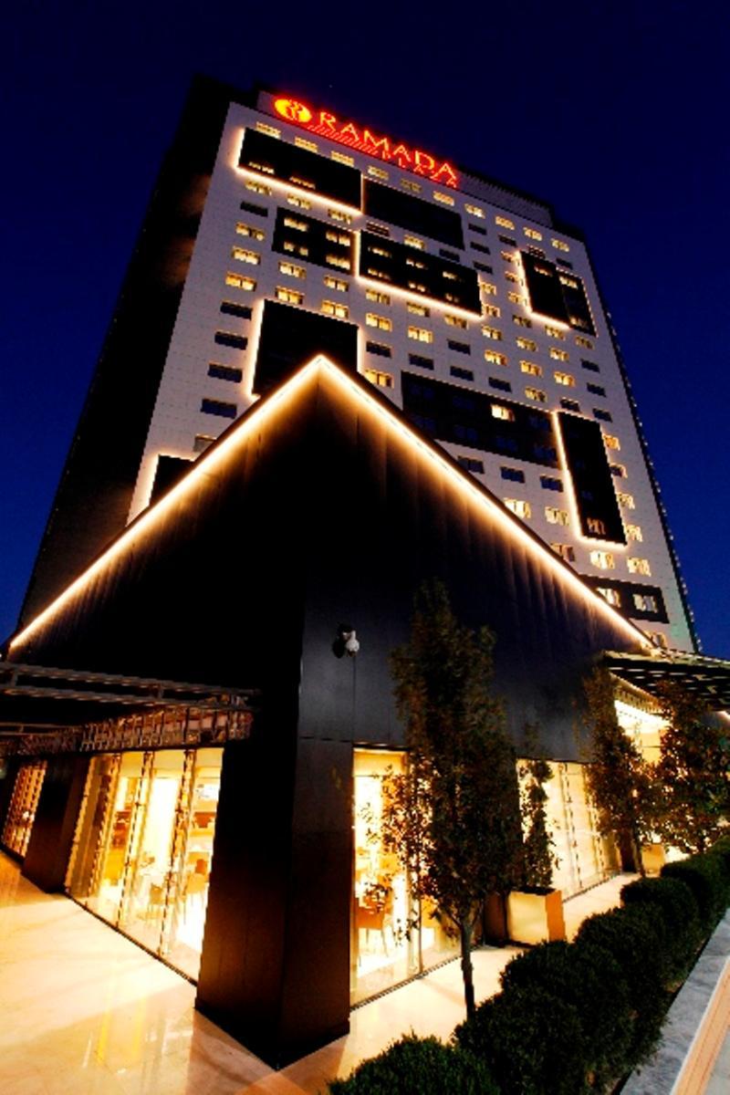 Ramada Plaza By Wyndham Istanbul Tekstilkent Hotel Exterior photo